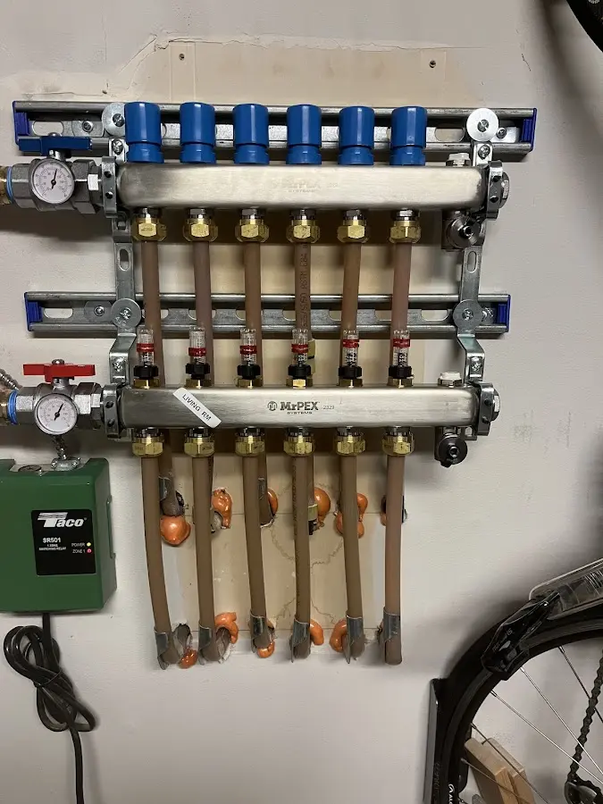 Plumber performing Gas Leak Detection at a residential property in California